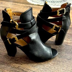 Size 7 Taylor Charlotte Russe Boots